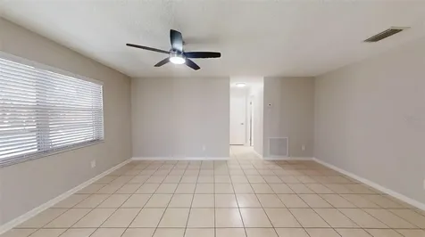 224 W Mcclendon Street Lady Lake FL 32159