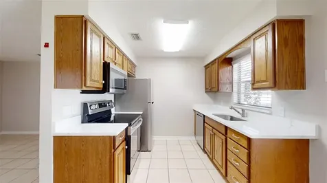224 W Mcclendon Street Lady Lake FL 32159