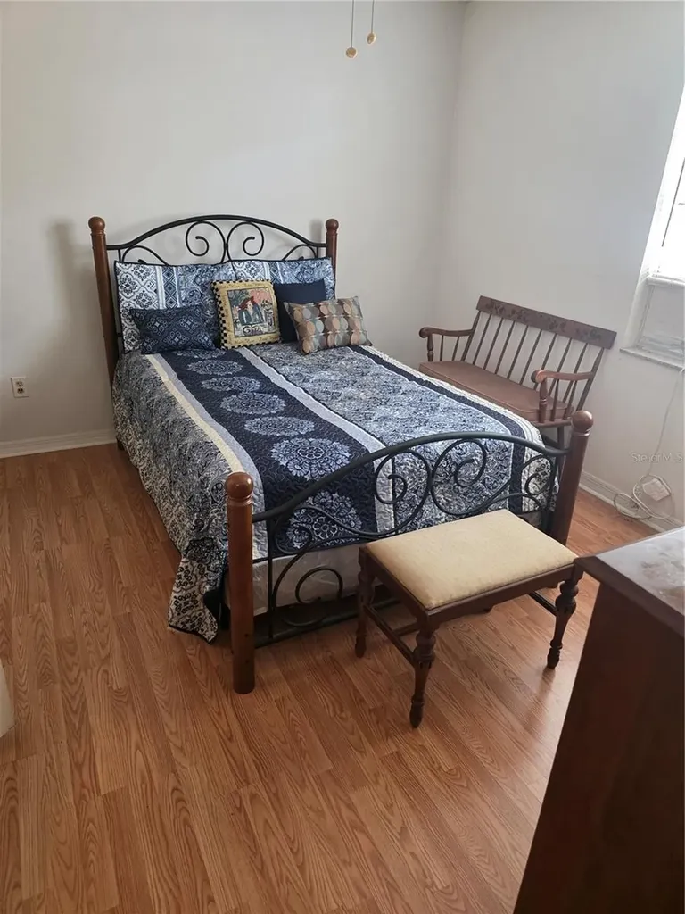 1931 SW 73rd Street Gainesville FL 32607