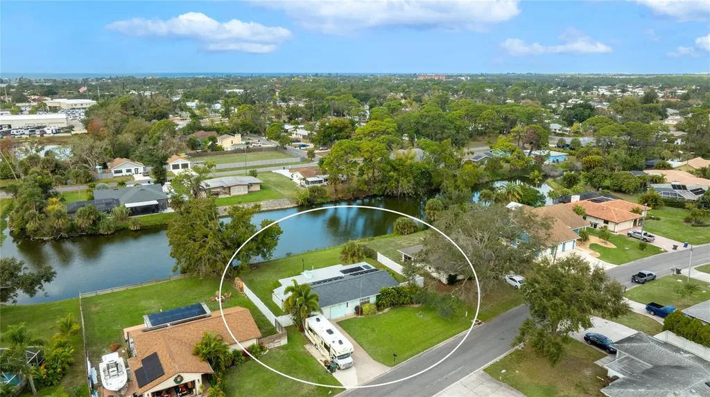 2165 Lakewood Drive Nokomis FL 34275