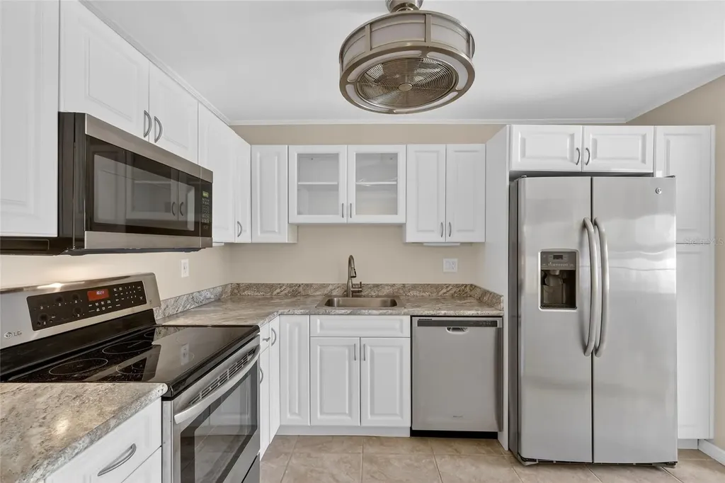 7880 Palm Aire Lane Sarasota FL 34243
