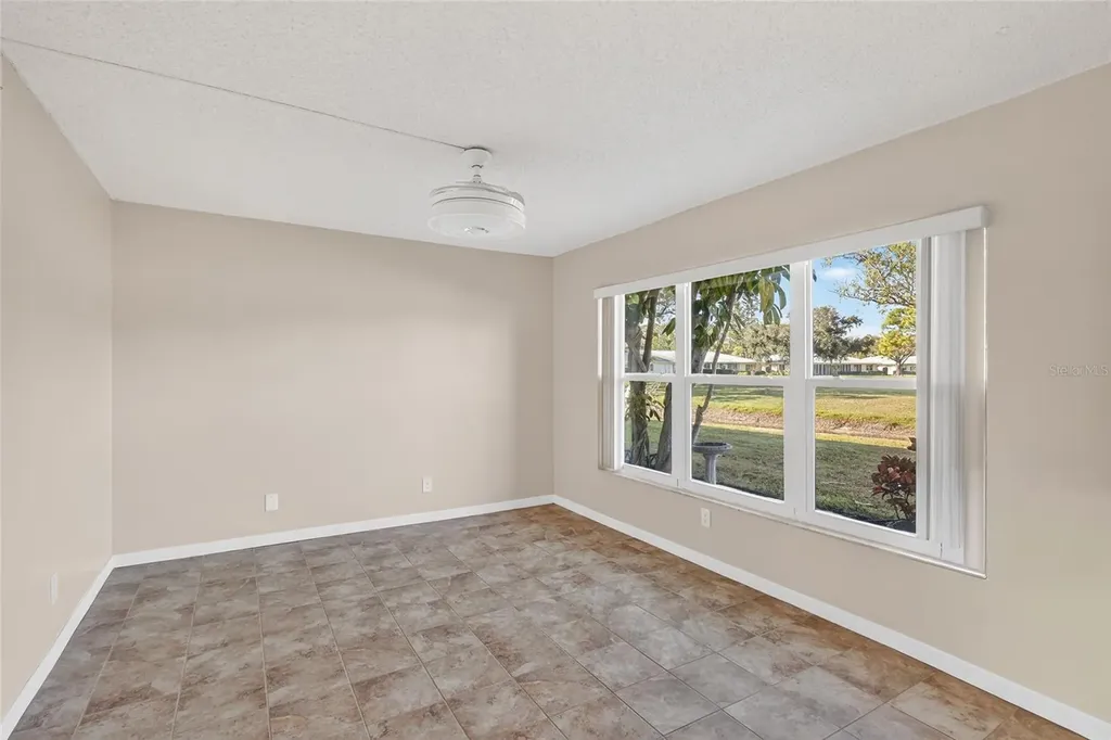 7880 Palm Aire Lane Sarasota FL 34243