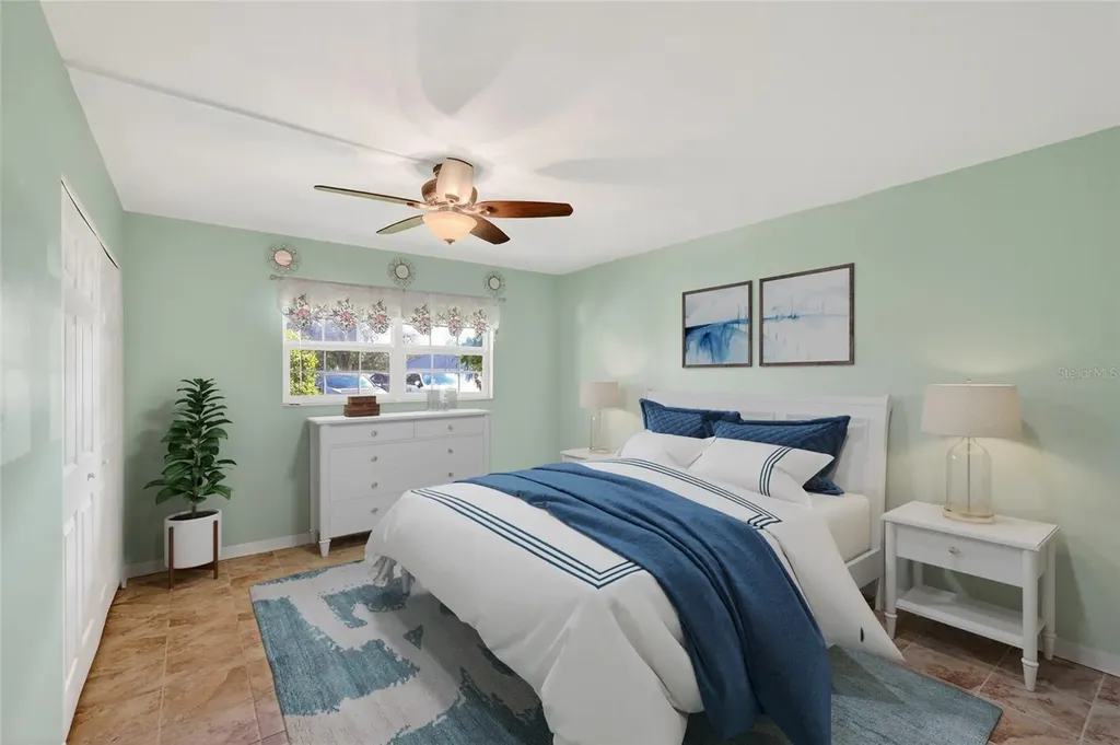 7880 Palm Aire Lane Sarasota FL 34243