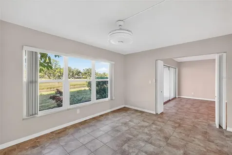 7880 Palm Aire Lane Sarasota FL 34243
