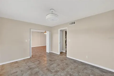 7880 Palm Aire Lane Sarasota FL 34243