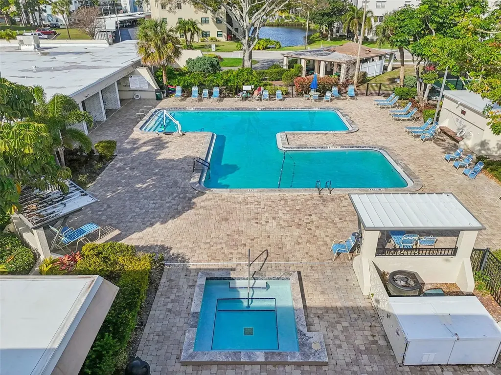 5623 80th Street N St Petersburg FL 33709