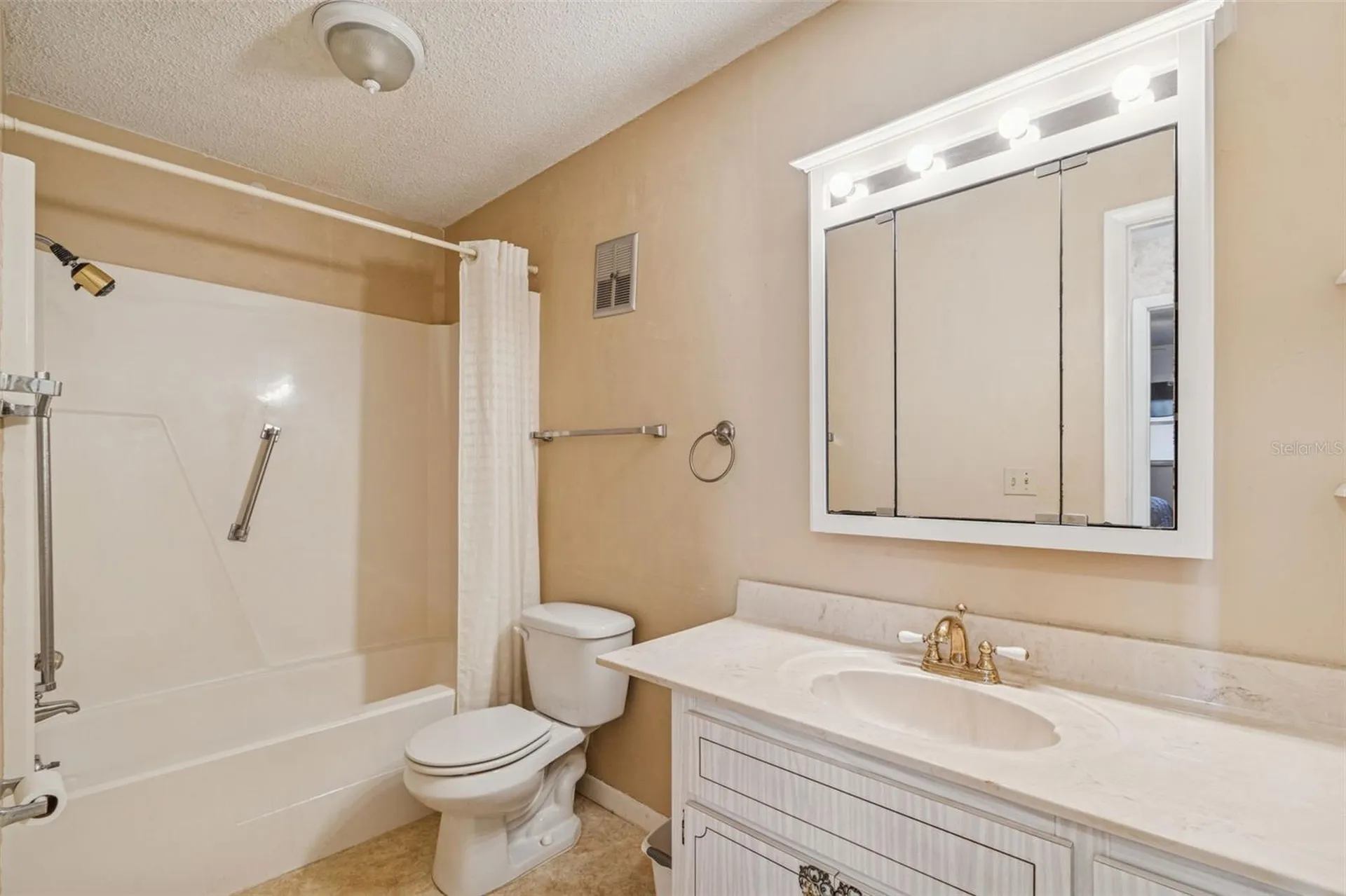 5623 80th Street N St Petersburg FL 33709