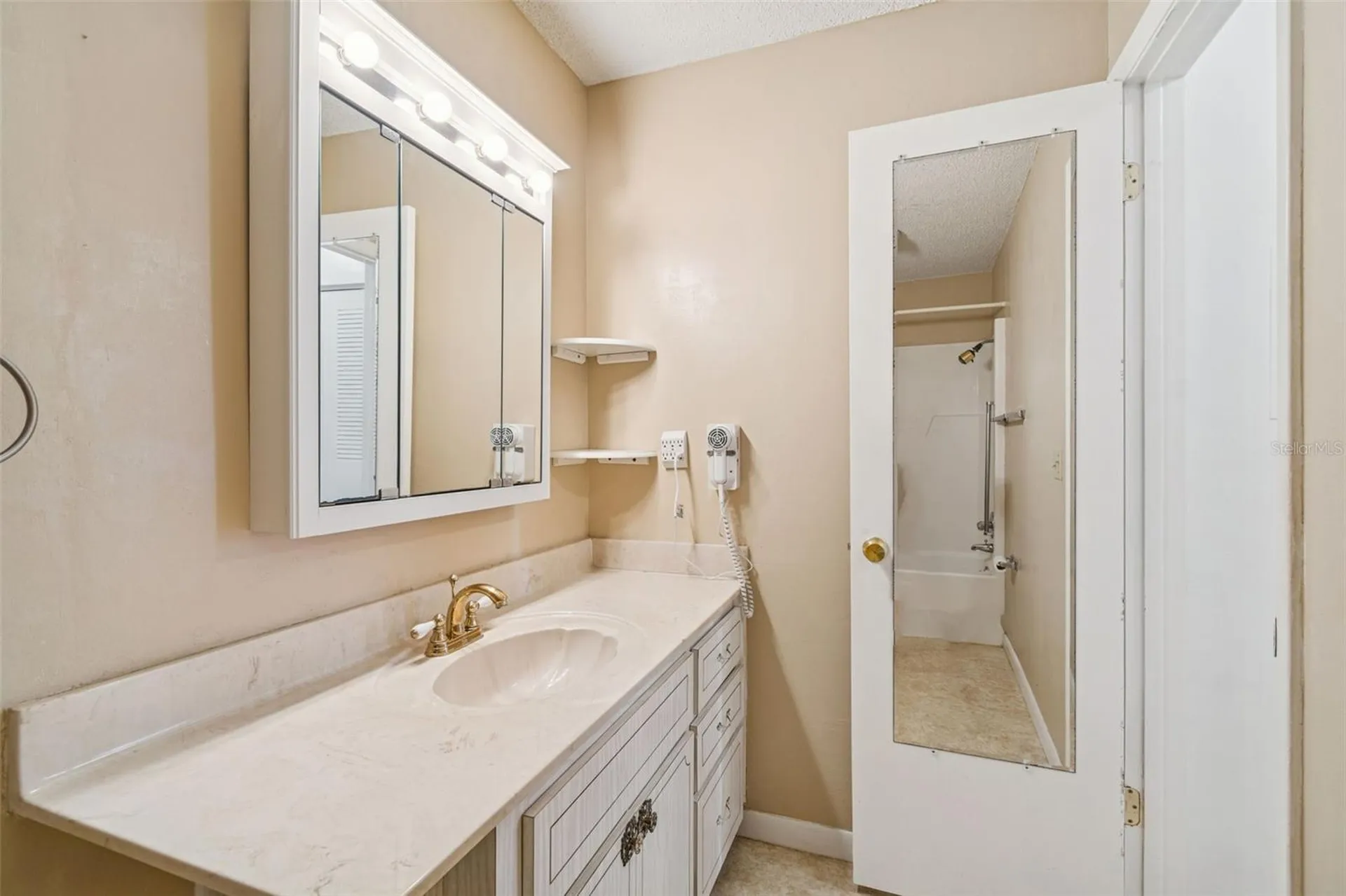 5623 80th Street N St Petersburg FL 33709