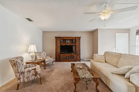 5623 80th Street N St Petersburg FL 33709