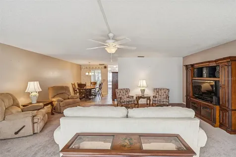 5623 80th Street N St Petersburg FL 33709