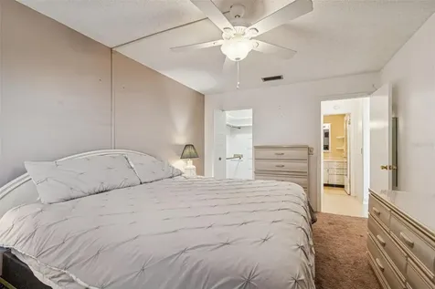 5623 80th Street N St Petersburg FL 33709