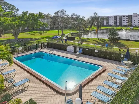 5623 80th Street N St Petersburg FL 33709