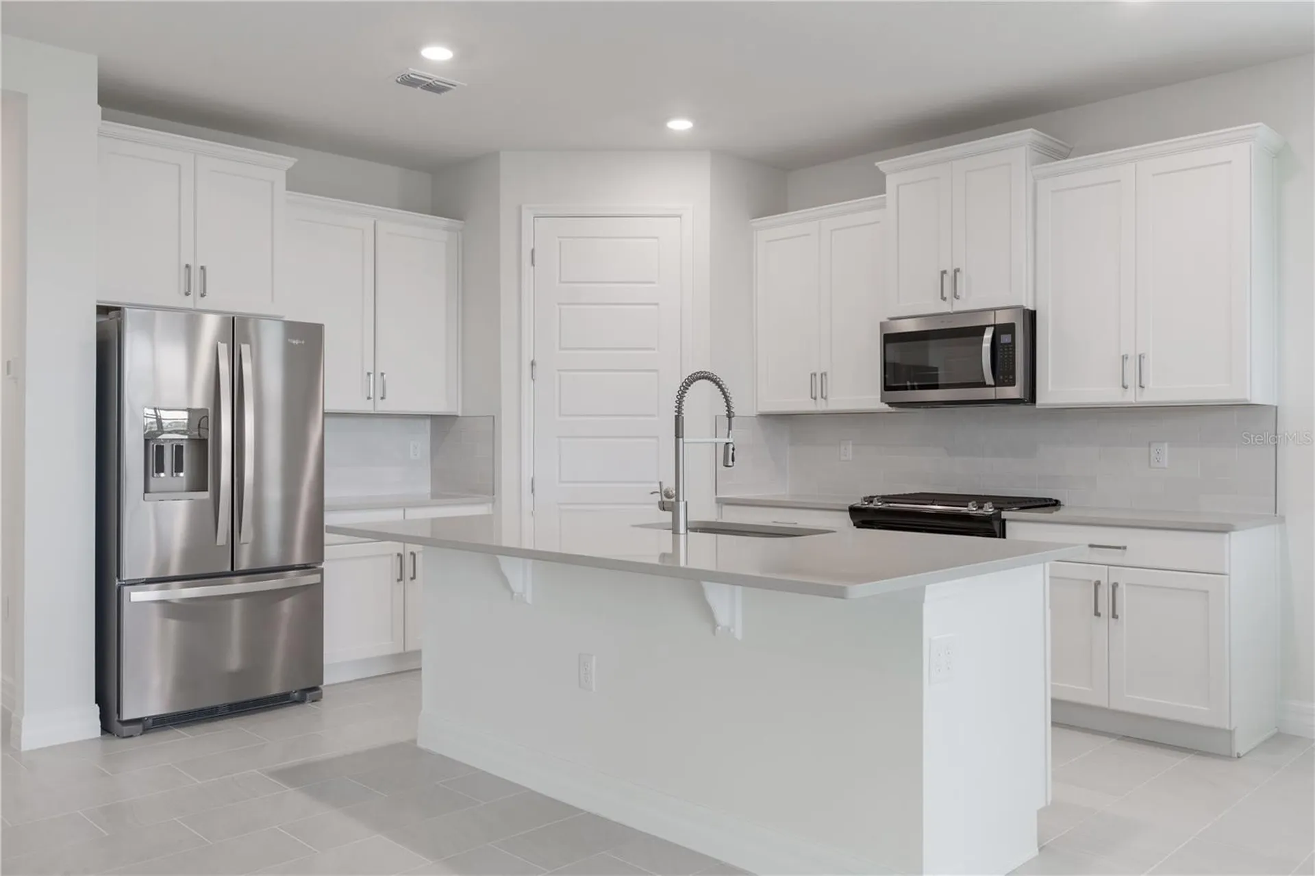 3944 Kennebunk Loop Mount Dora FL 32757