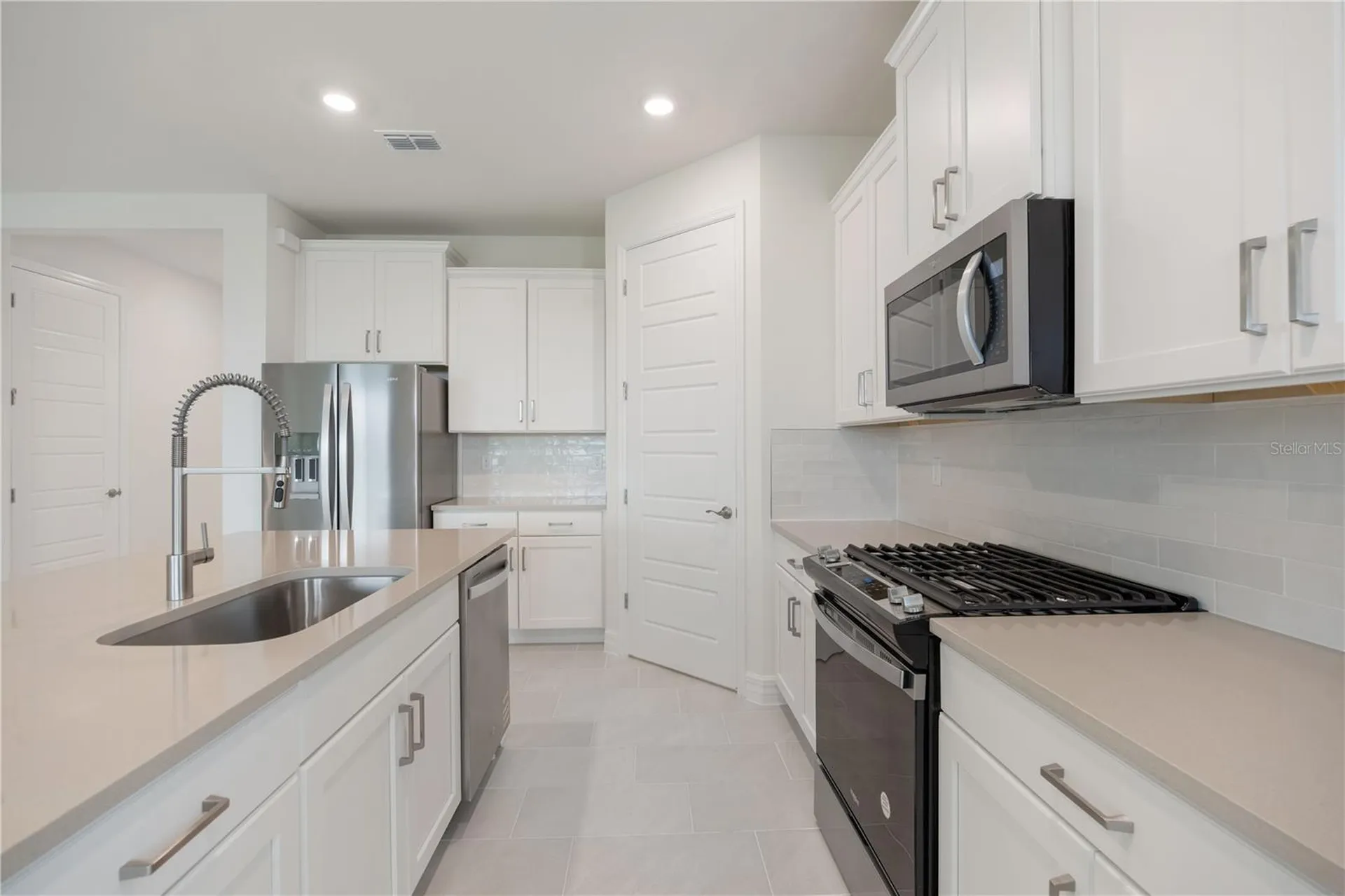 3944 Kennebunk Loop Mount Dora FL 32757