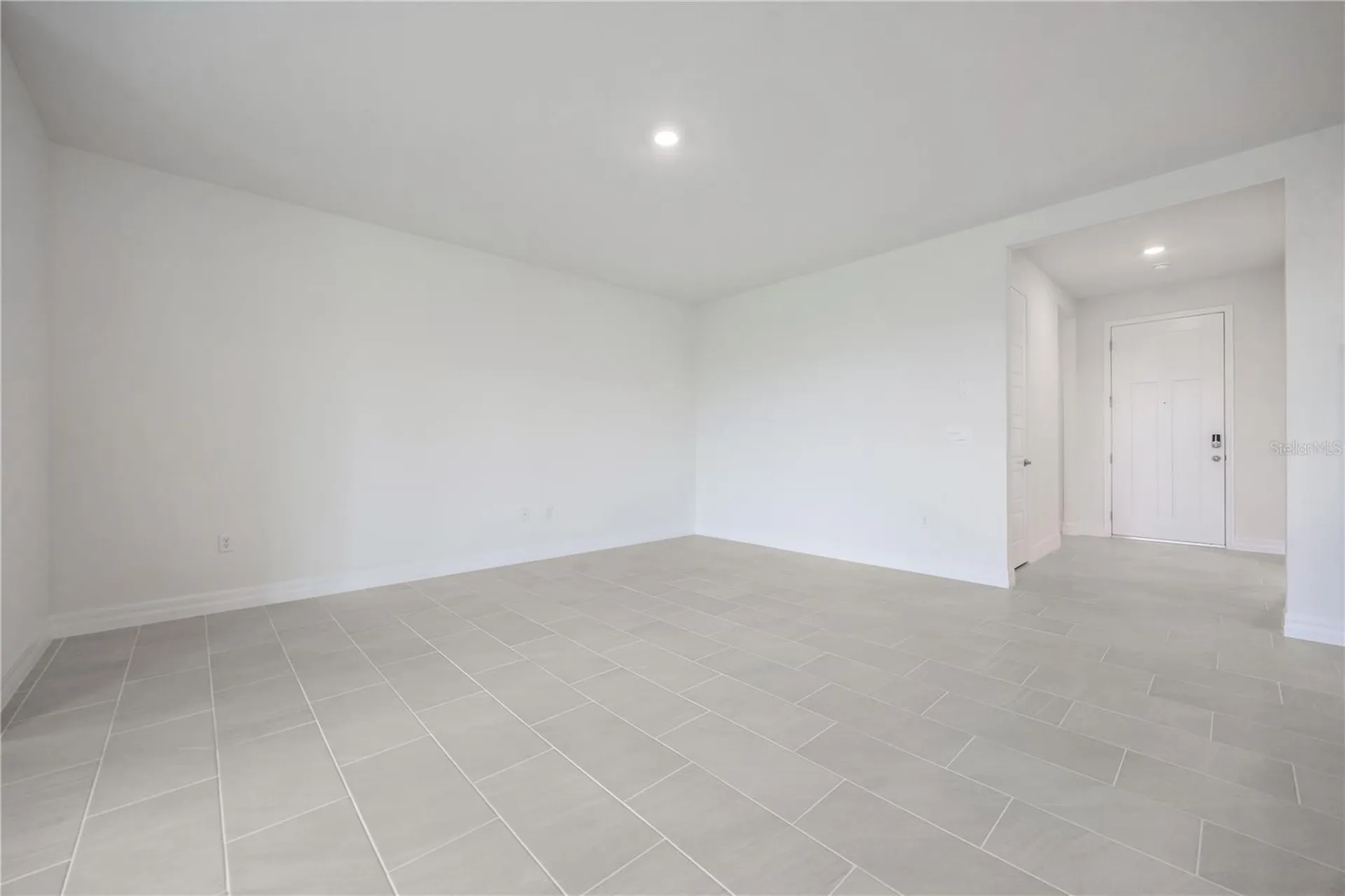 3944 Kennebunk Loop Mount Dora FL 32757