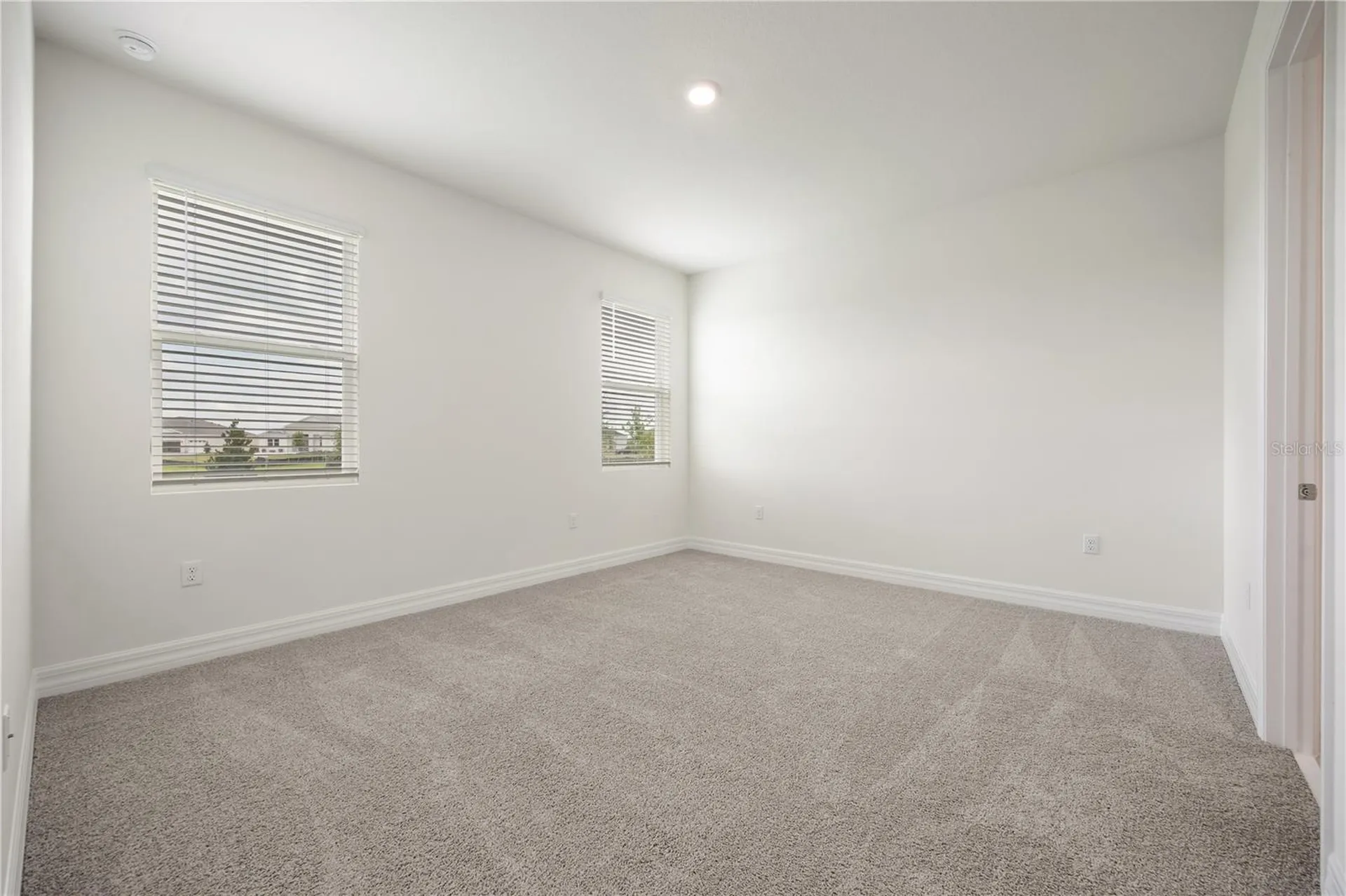 3944 Kennebunk Loop Mount Dora FL 32757