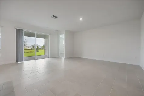 3944 Kennebunk Loop Mount Dora FL 32757
