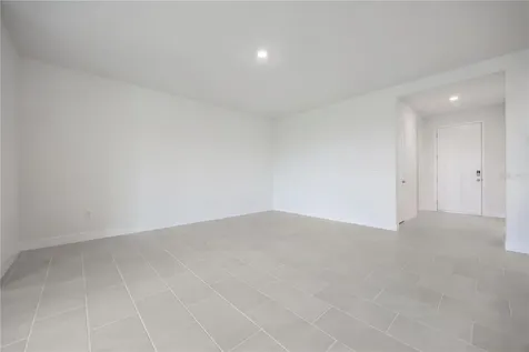 3944 Kennebunk Loop Mount Dora FL 32757