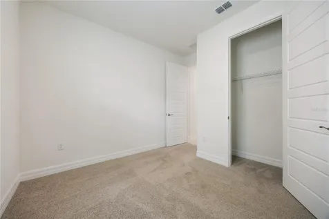 3944 Kennebunk Loop Mount Dora FL 32757