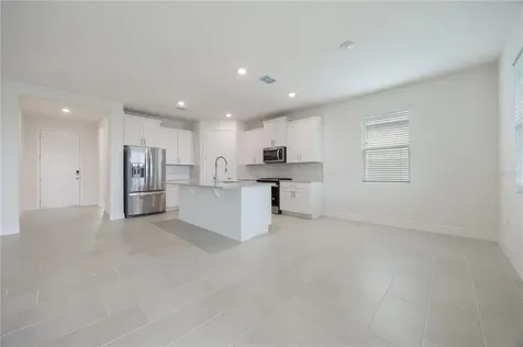 3944 Kennebunk Loop Mount Dora FL 32757