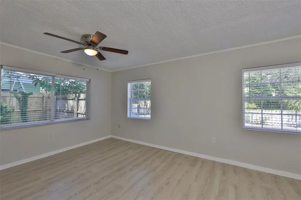 3631 Park Street N St Petersburg FL 33710
