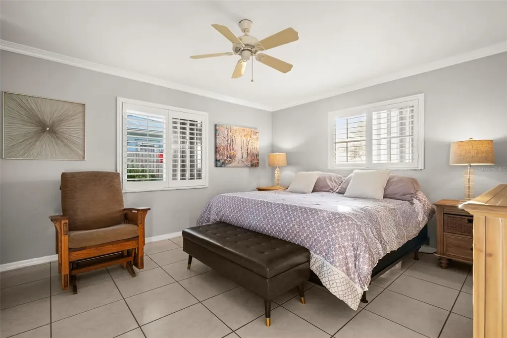 240 SE 20th Place Cape Coral FL 33990