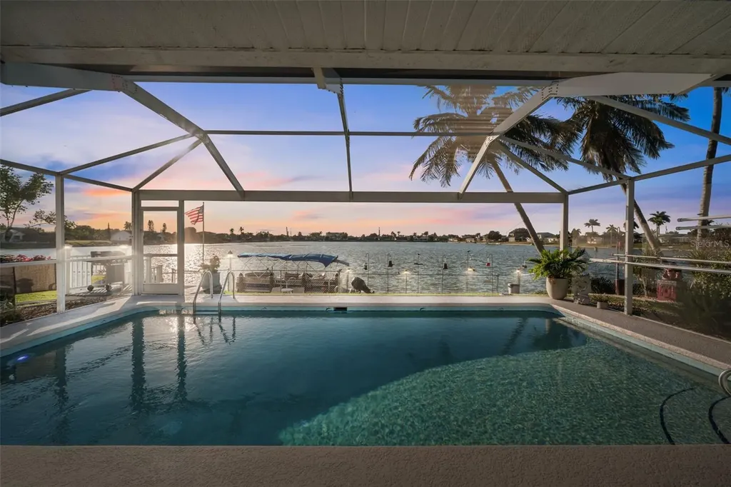 240 SE 20th Place Cape Coral FL 33990