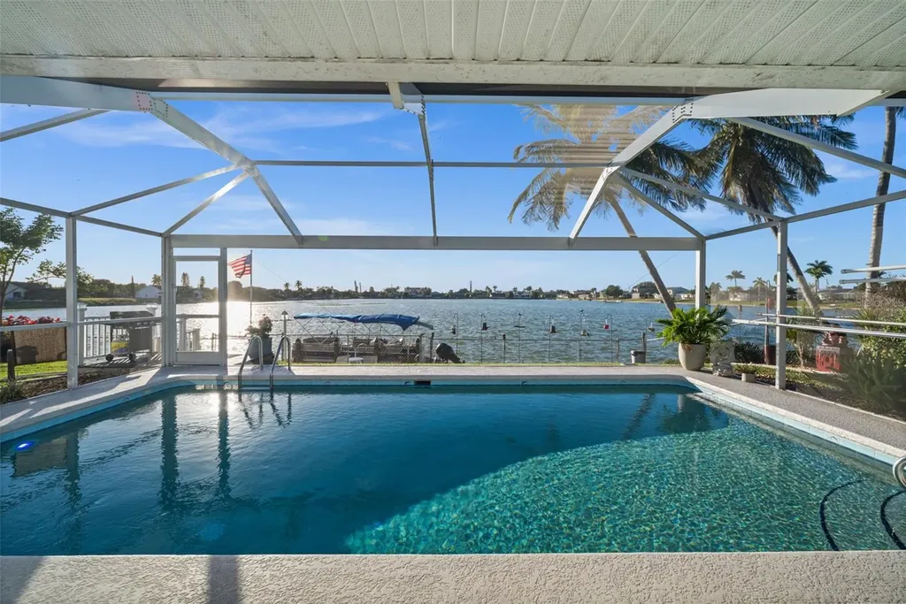 240 SE 20th Place Cape Coral FL 33990