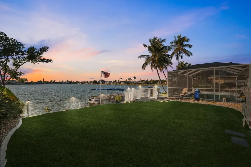 240 SE 20th Place Cape Coral FL 33990