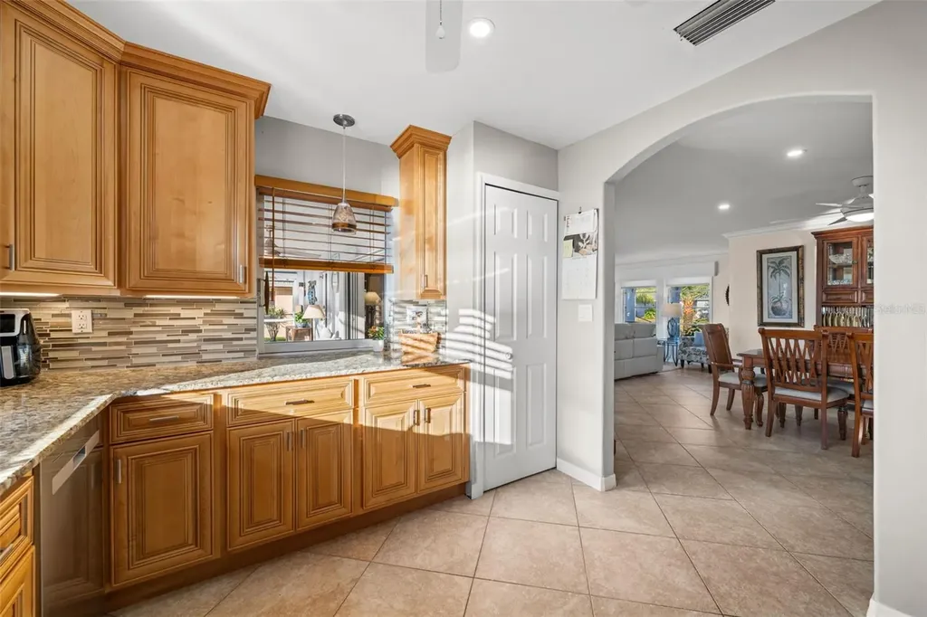 240 SE 20th Place Cape Coral FL 33990