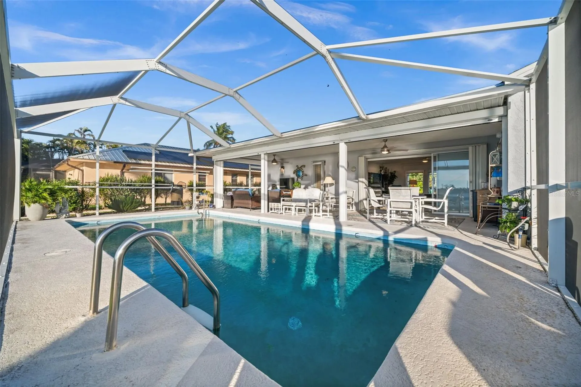 240 SE 20th Place Cape Coral FL 33990