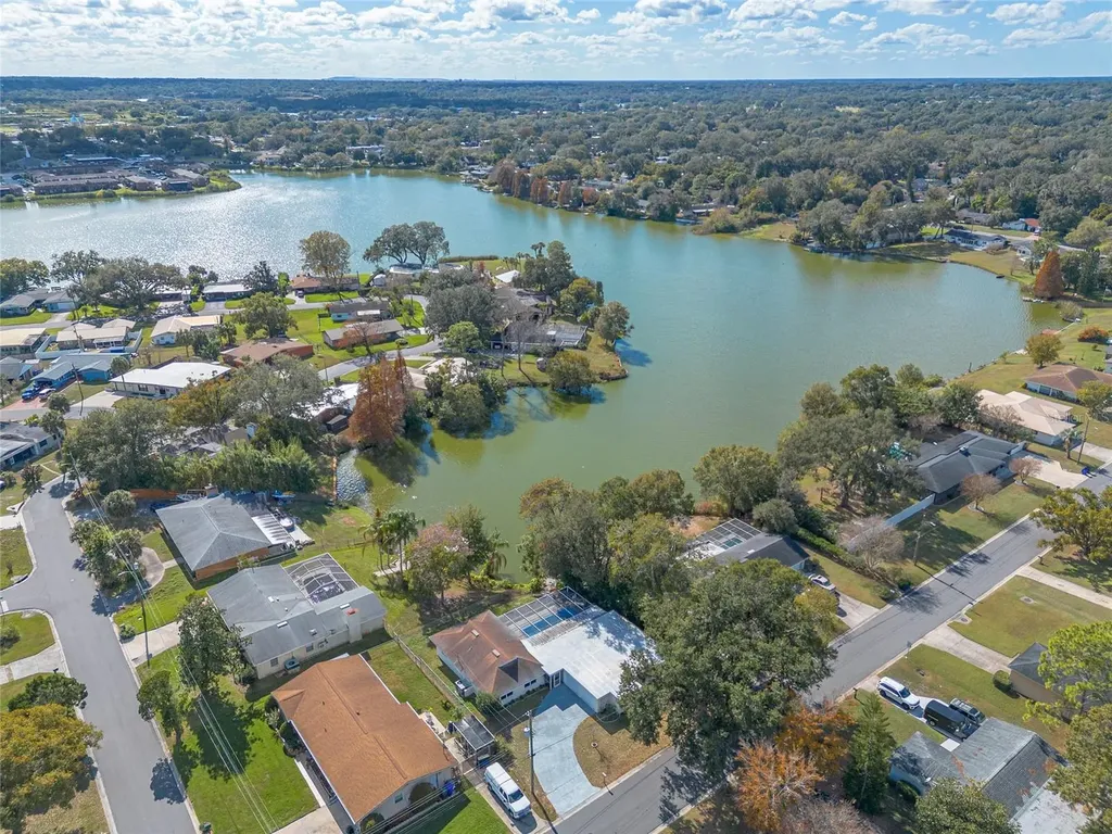 1925 John Arthur Way Lakeland FL 33803