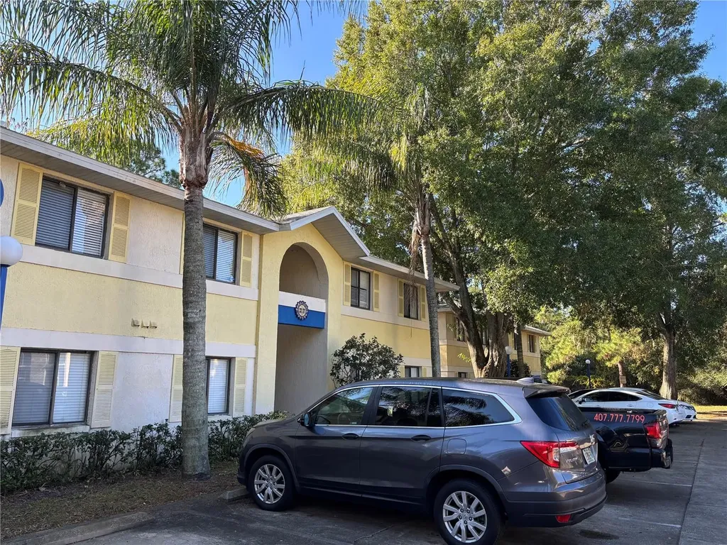 90 Hidden Lake Drive Sanford FL 32773