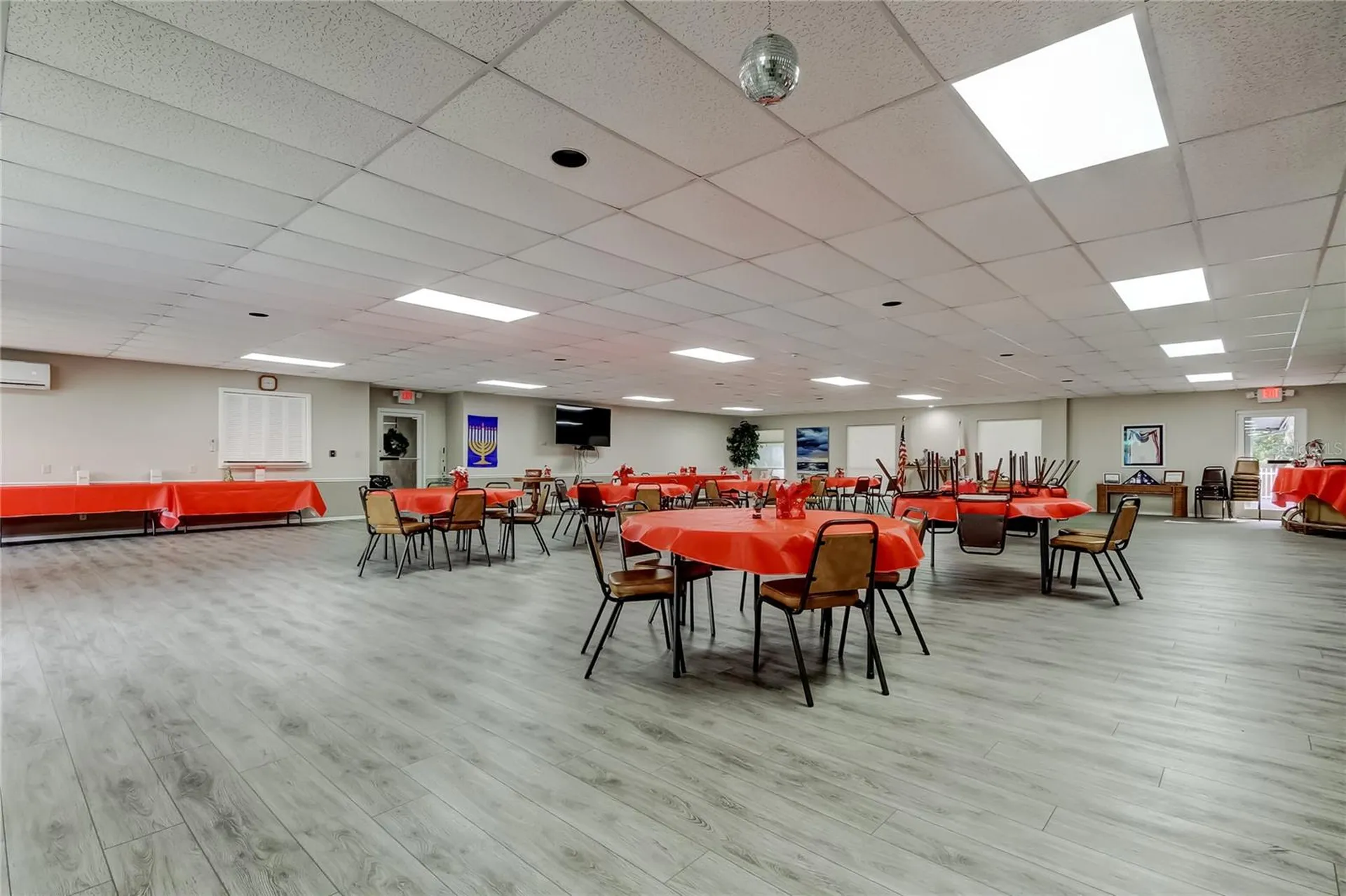 39650 Us Highway 19 N Tarpon Springs FL 34689