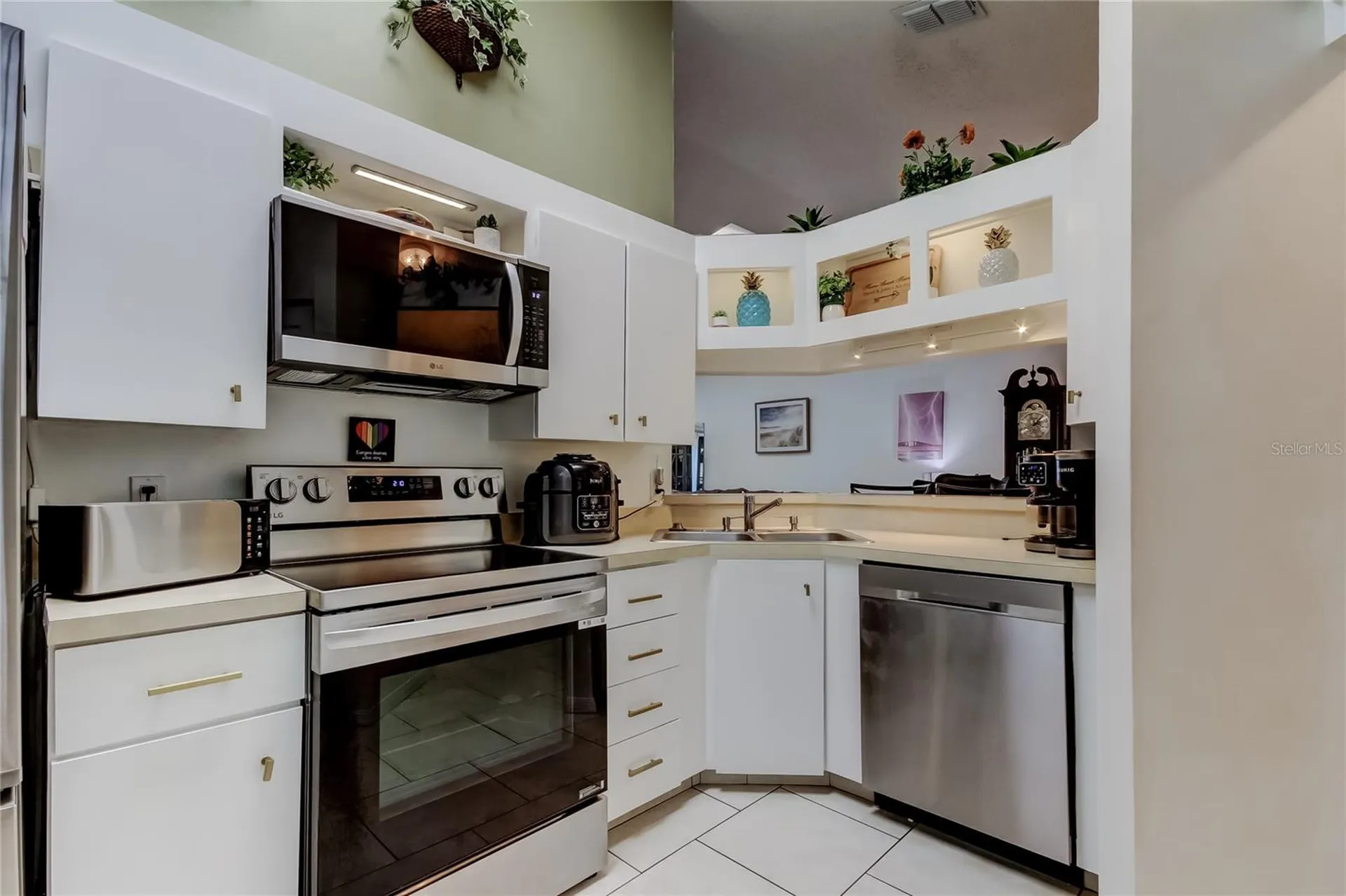 39650 Us Highway 19 N Tarpon Springs FL 34689