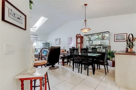 39650 Us Highway 19 N Tarpon Springs FL 34689