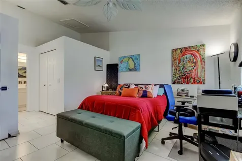 39650 Us Highway 19 N Tarpon Springs FL 34689