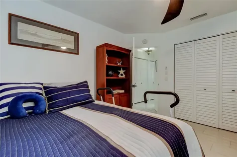39650 Us Highway 19 N Tarpon Springs FL 34689