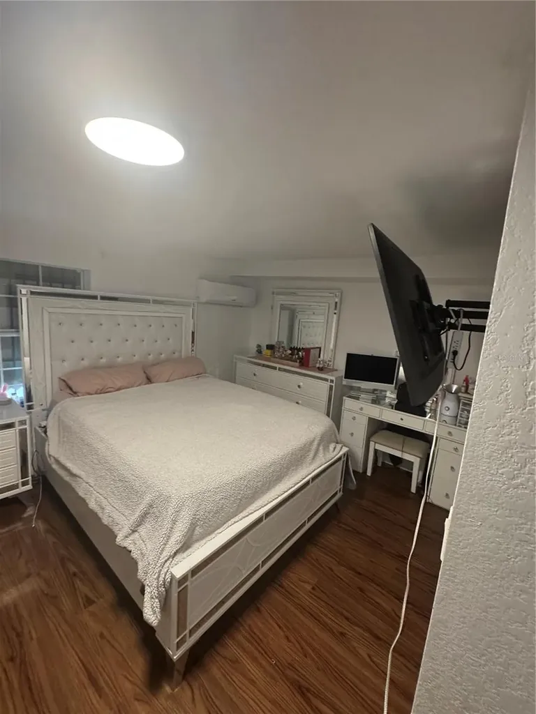 2312 W La Salle Street Tampa FL 33607