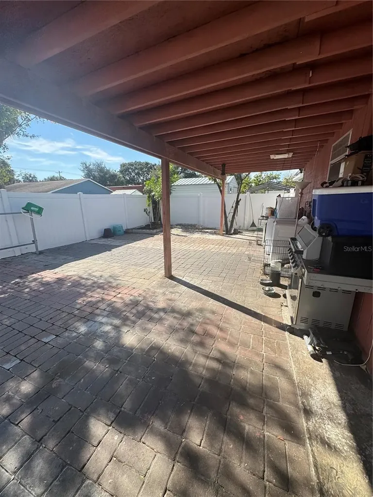 2312 W La Salle Street Tampa FL 33607