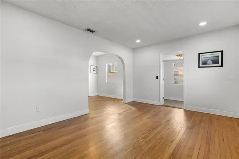 1112 W Peninsular Street Tampa FL 33603