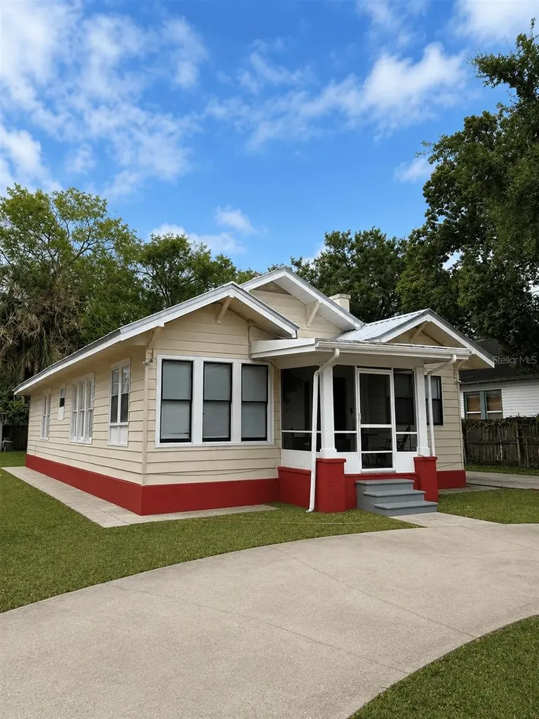 514 Avenue C NE Winter Haven FL 33881