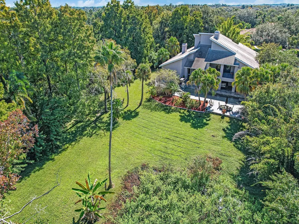 1609 Hampton Court Safety Harbor FL 34695