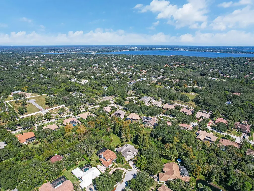 1609 Hampton Court Safety Harbor FL 34695