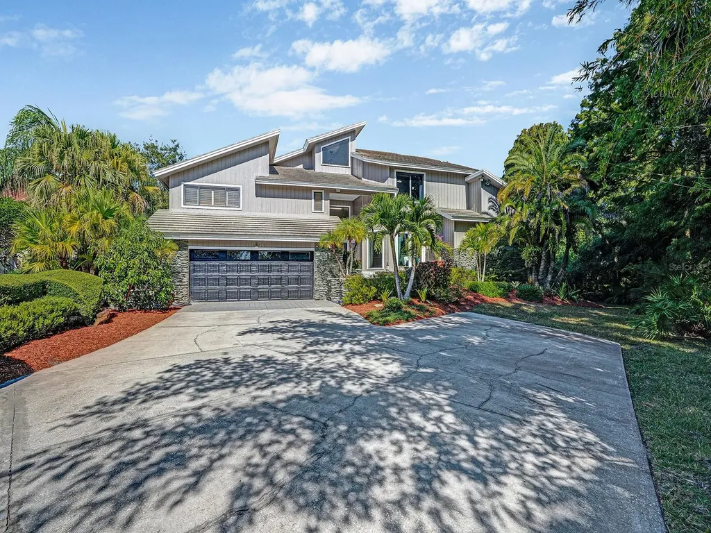 1609 Hampton Court Safety Harbor FL 34695