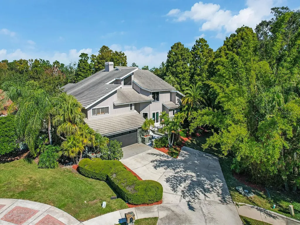 1609 Hampton Court Safety Harbor FL 34695