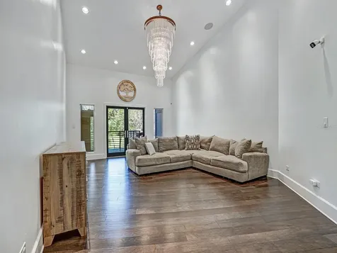 1609 Hampton Court Safety Harbor FL 34695