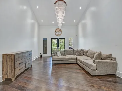 1609 Hampton Court Safety Harbor FL 34695