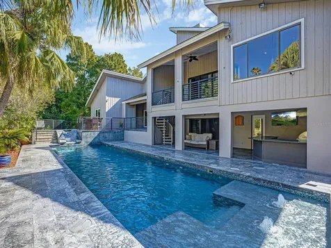 1609 Hampton Court Safety Harbor FL 34695