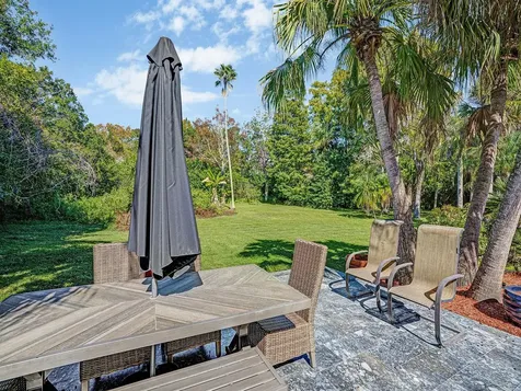 1609 Hampton Court Safety Harbor FL 34695